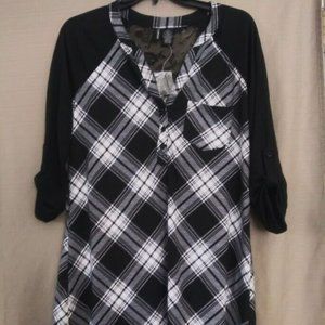 No Comment black and white woman or teens lace plaid dress